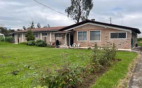 Quito Eco Lodge Airport - B&B